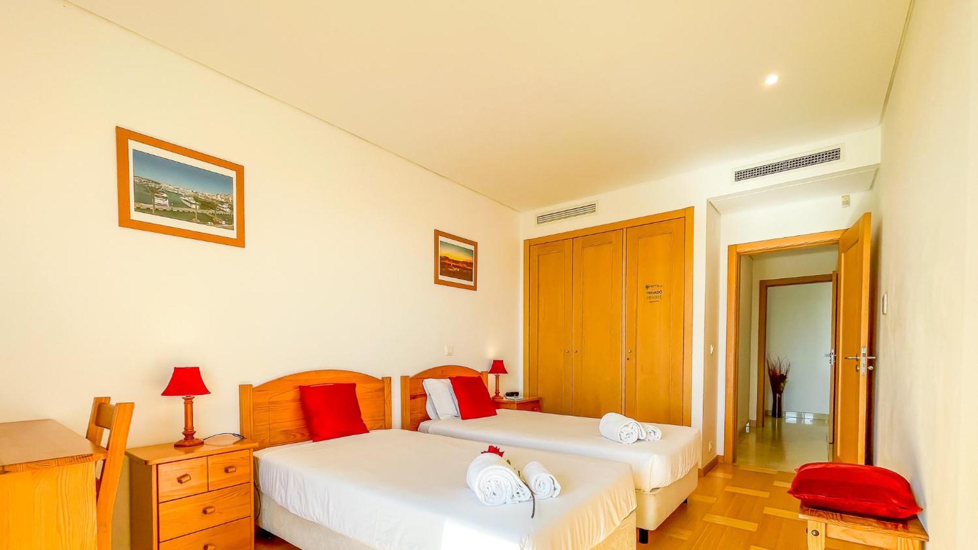AQ 310 Incrível apartamento de dois quartos com vista para a Marina Quarteira Exterior foto